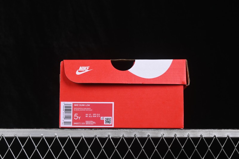 Nike SB Dunk Low Pastel Pink Skateboarding Shoes - IM6572-103
