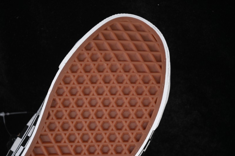 Vans Style 36 Checkerboard Skateboarding Shoes with Anti-Slip Vulcanized Sole - VN0A3DZ3C2Y