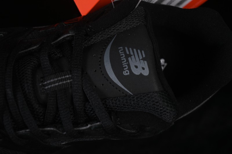 New Balance 530 Retro Running Shoes with Cushioned Comfort - U530JPB