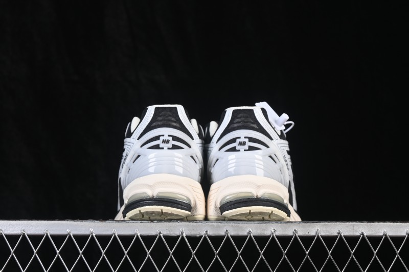 New Balance 1906 Retro Running Shoes with Lightweight Cowhide Leather and T-Beam Arch Support - U1906RCI