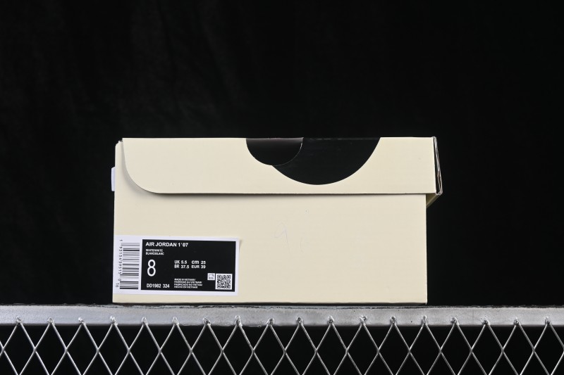 Nike Air Force 1 '07 Low Retro Basketball Shoes with Full-Length Air-Sole Cushioning - DD1982-324