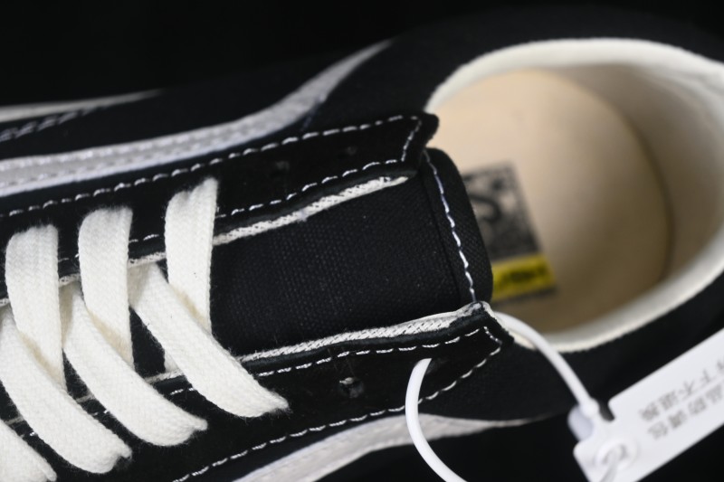 Vans Old Skool Low Top Casual Skateboarding Shoes - VN0005UB1KP