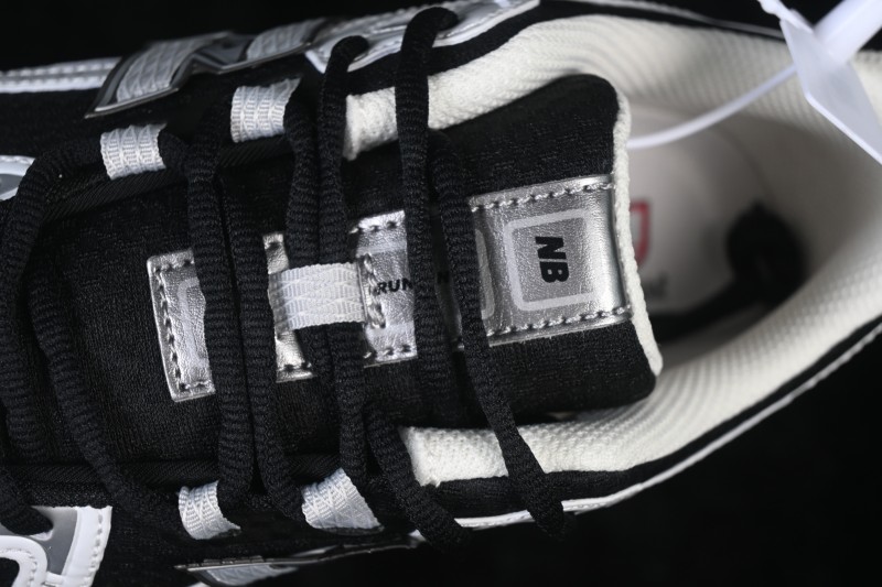 New Balance 1906 Retro Running Shoes with Lightweight Cowhide Leather and T-Beam Arch Support - U1906RCI
