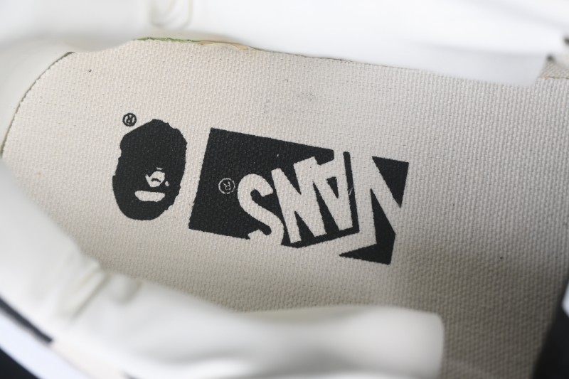 Bape x Vans Lx Knu Skool TB Collaboration Low-Top Skateboarding Shoes - VN000Z3929B
