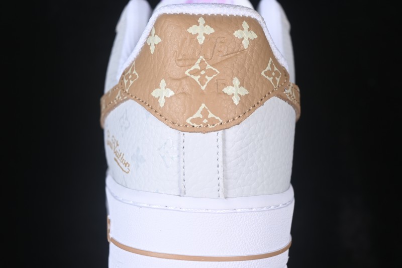 Nike Air Force 1 '07 Low Casual Skateboarding Shoes with Full-Length Air Cushion - IV5732-100