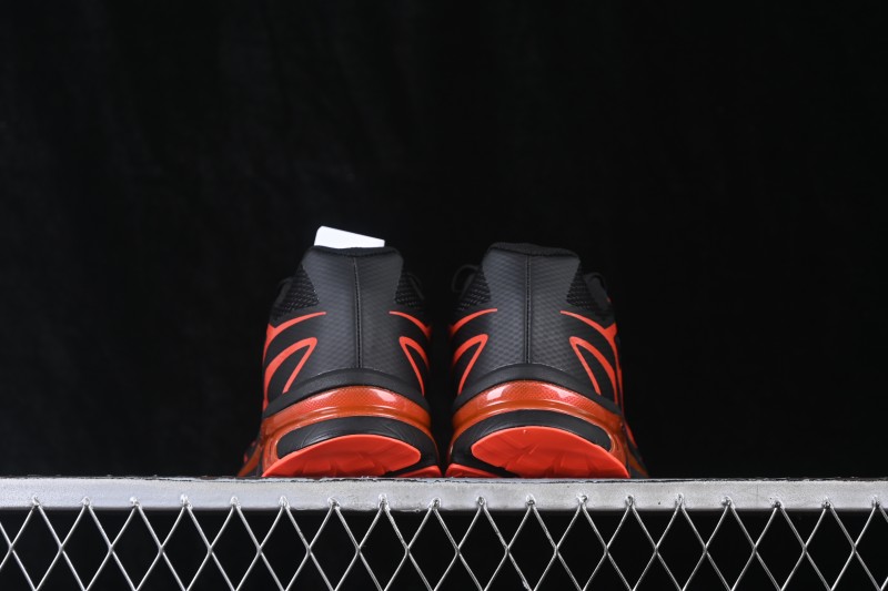 Salomon XT-MM6 Low-Top Lifestyle Sneakers with Quicklace System and Cushioned Sole - 491083-28