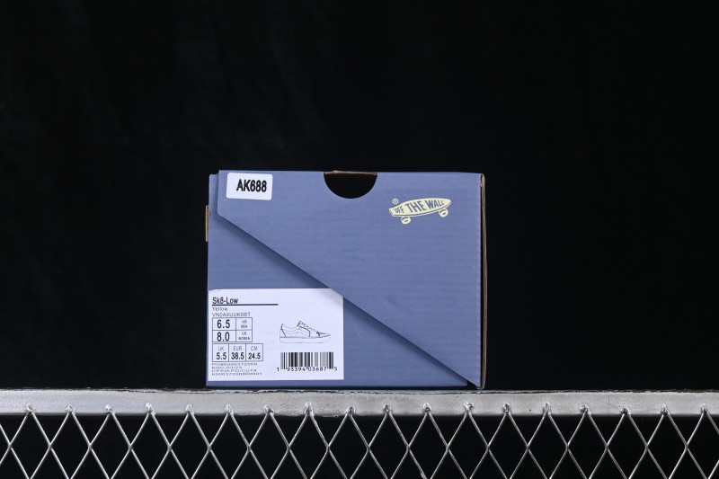 Vans Sk8-Low Badge Limited Edition Casual Skateboarding Shoes with Detachable Embroidery Patches - VN0A4UUK6BT