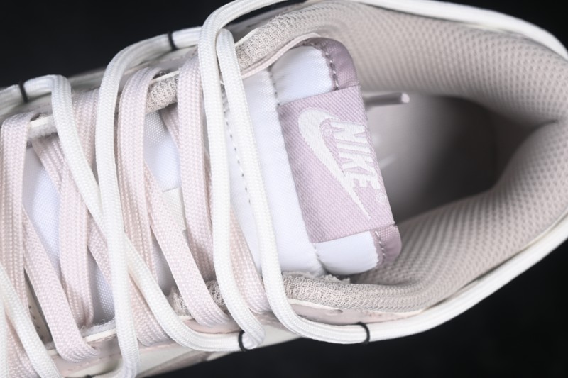 Nike SB Dunk Low Retro Skateboarding Shoes with Strap Detail - HF5441-007
