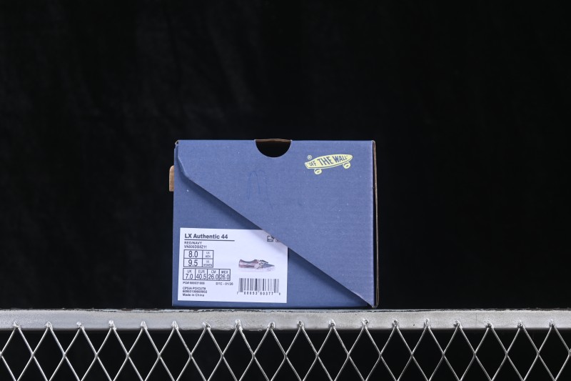 Vans Authentic 44 Premium Low-Top Skateboarding Shoes - VN000DB8Z11