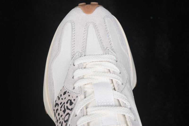New Balance 327 Retro Casual Running Shoes with Trail-Inspired Design - MS327ANA