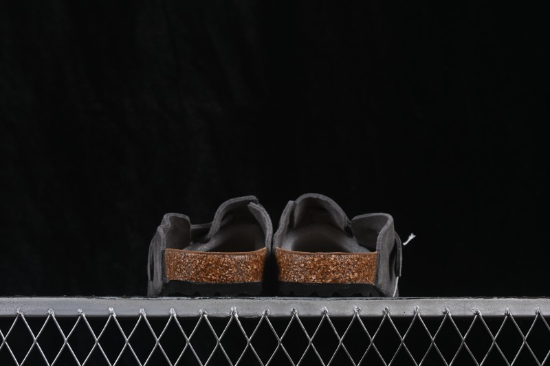 Birkenstock Gizeh Sandals with Soft Leather Velvet Uppers and Cozy Fleece Lining - 0560771