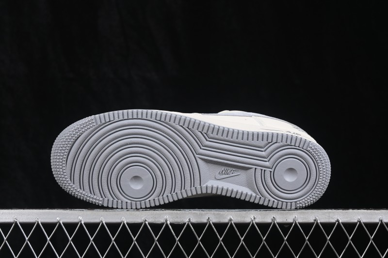 Nike Air Force 1 '07 Low Retro Basketball Shoes with Full-Length Air Cushion - DN1688-824