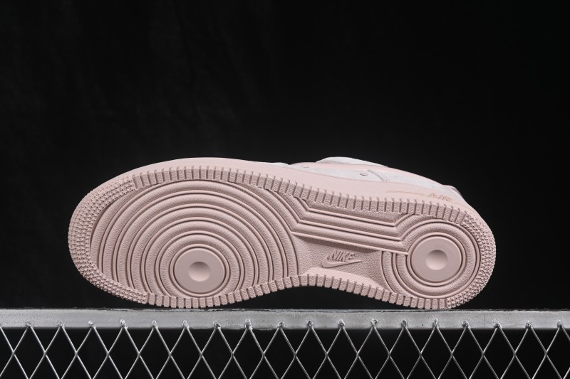 Nike Air Force 1 '07 Low Basketball Sneakers with Classic Leather Upper and Air-Sole Cushioning - HV4406-601