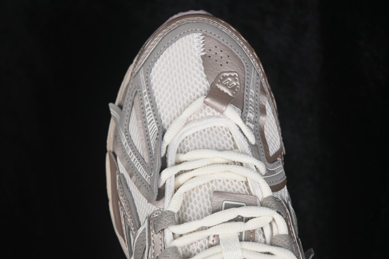 New Balance 1906 Retro Running Shoes with Breathable Mesh and T-Beam Arch Support - U19063VV