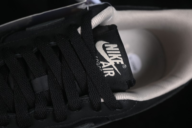 Nike Air Force 1 '07 Low Basketball Sneakers with Classic Leather Upper - IQ9791-001