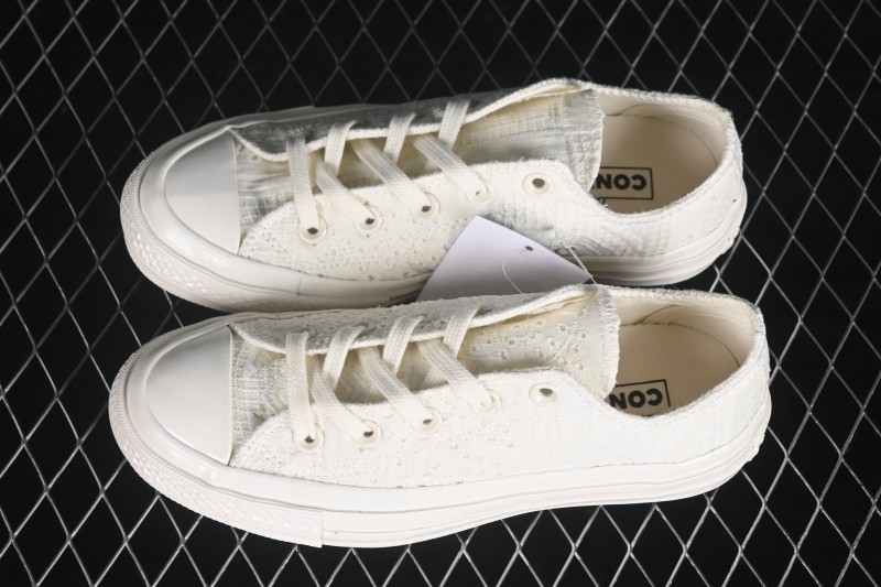 Converse All Star Classic Low-Top Casual Shoes in Clean White - A16989C