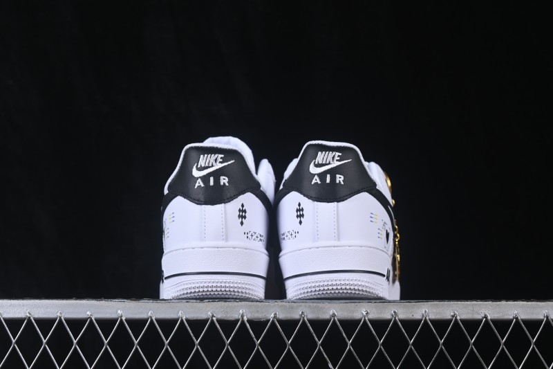 Nike Air Force 1 '07 Low Casual Skateboarding Shoes with Full-Length Air Cushion - CW2288-111