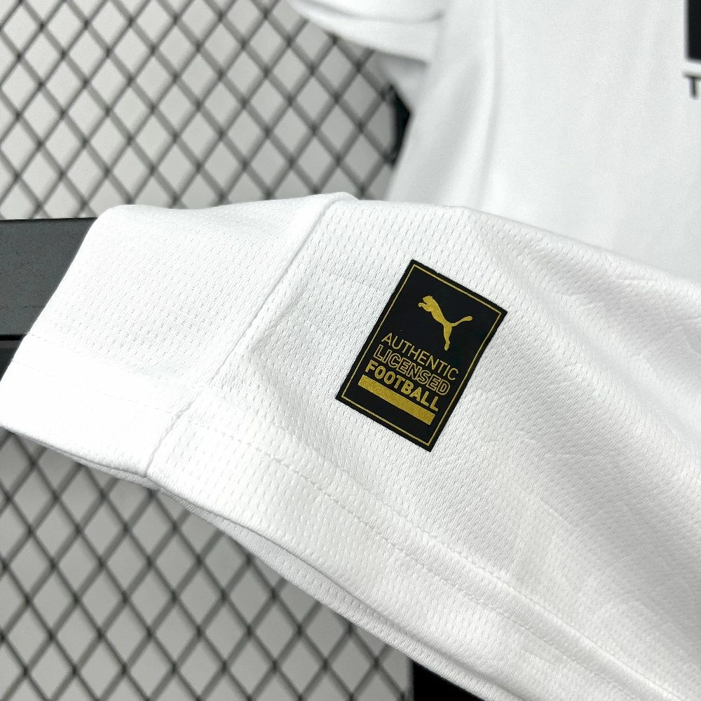 2025/26 Valencia CF Home Jersey